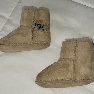 Ugg small babies boots